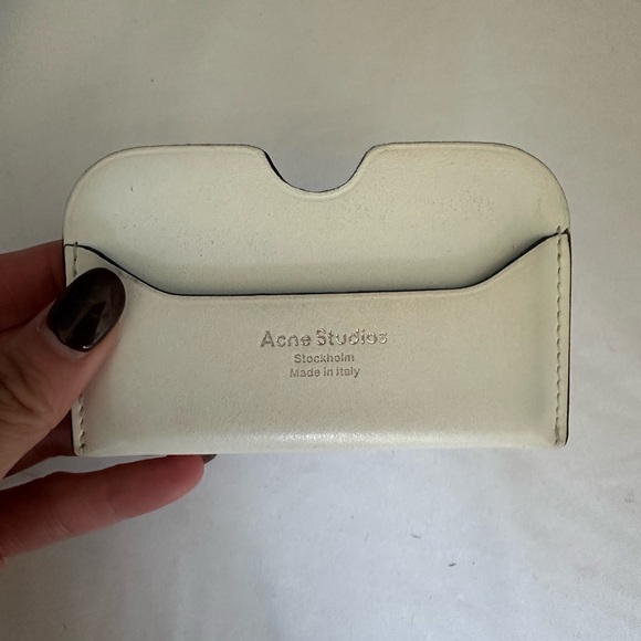Acne Cream Card Holder - Picture 1 of 3